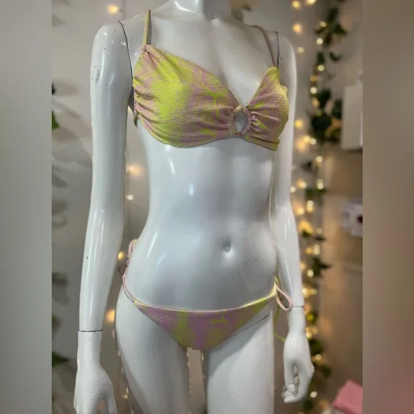 NEVER WORN  Snakeskin Victoria Secret Bikini Set - Picture 3 of 4